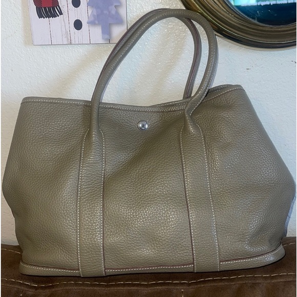 Hermes soft leather nice stench no damage gray color - Picture 1 of 13